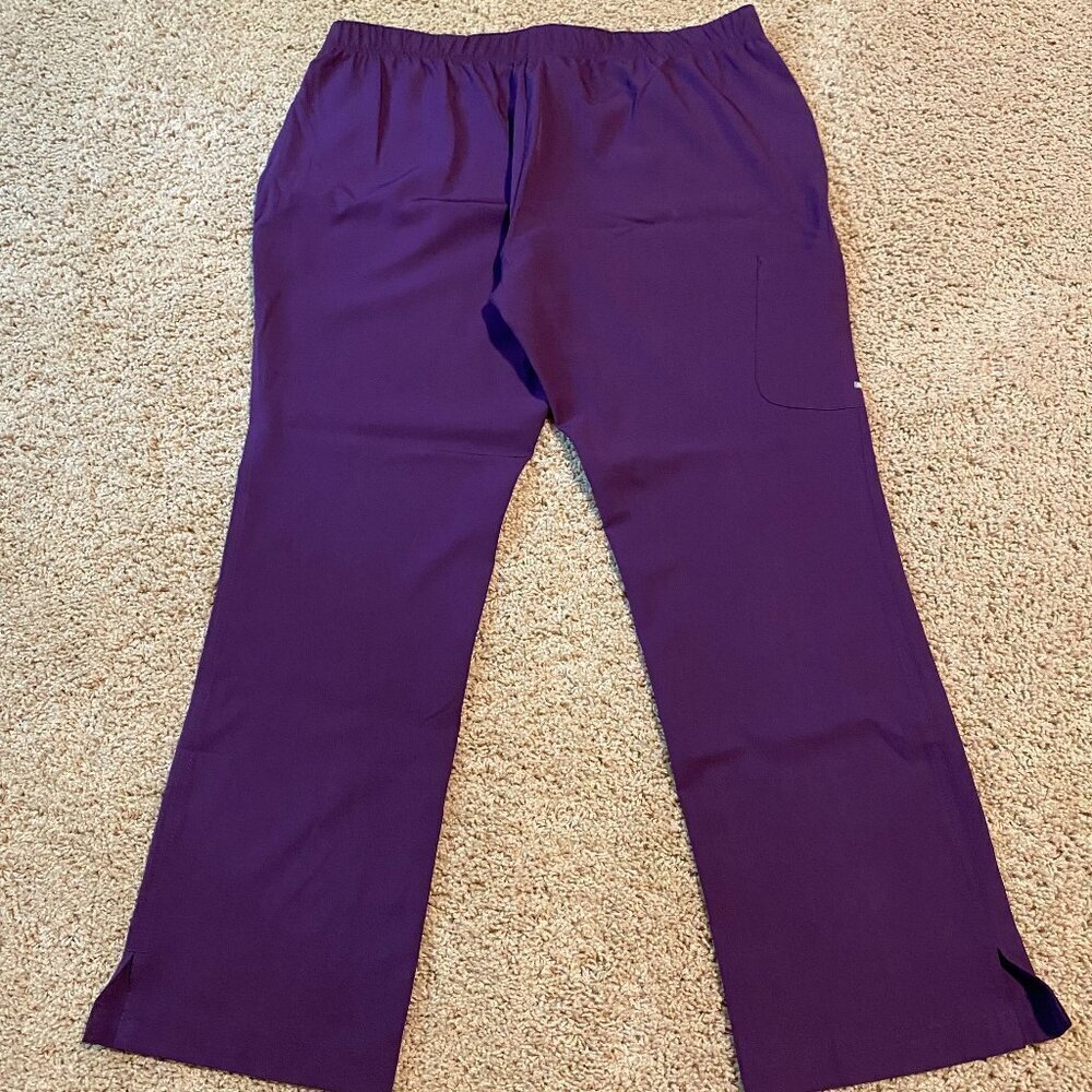 Sketchers Reliance 3-Pocket Mid-Rise Straight Leg Scrub Pant - Picture 5 of 9